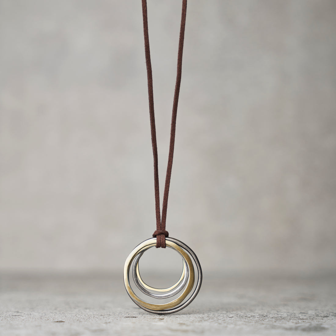 Kaklo papuošalas - Saulės sistema